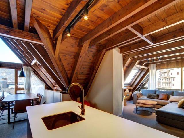 Piso en Alquiler en Carrer Residencial III, 1 en Baqueira