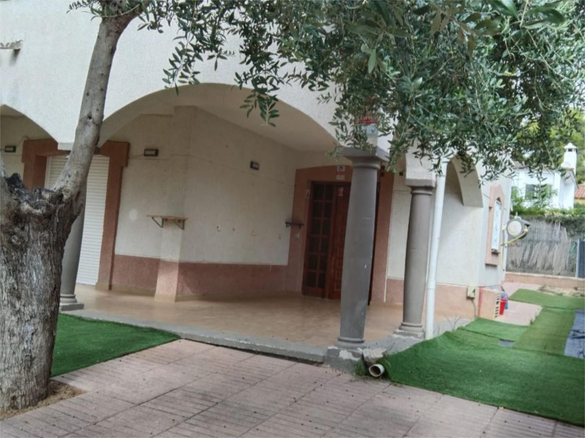 Casa adosada per a compartir a Carrer Estònia, 7, Segur de Calafell