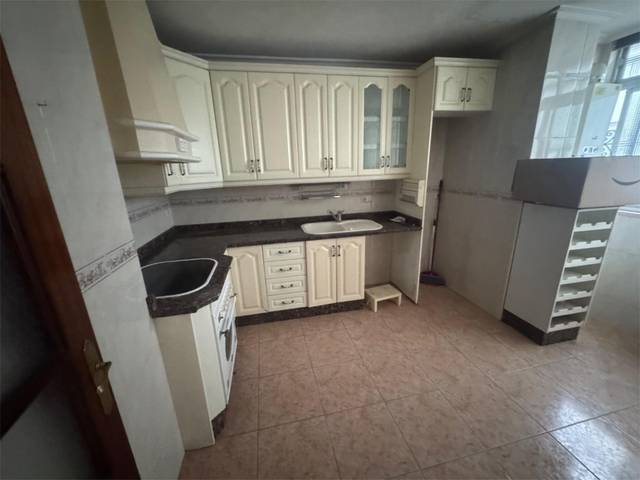 Piso en Alquiler en Calle Salado, 6 en Triana Este