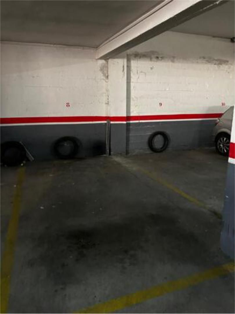 Parking of Garage to rent in Cabrerizos