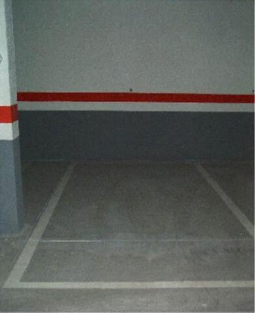 Parking de Garaje de alquiler en Torrelavega 