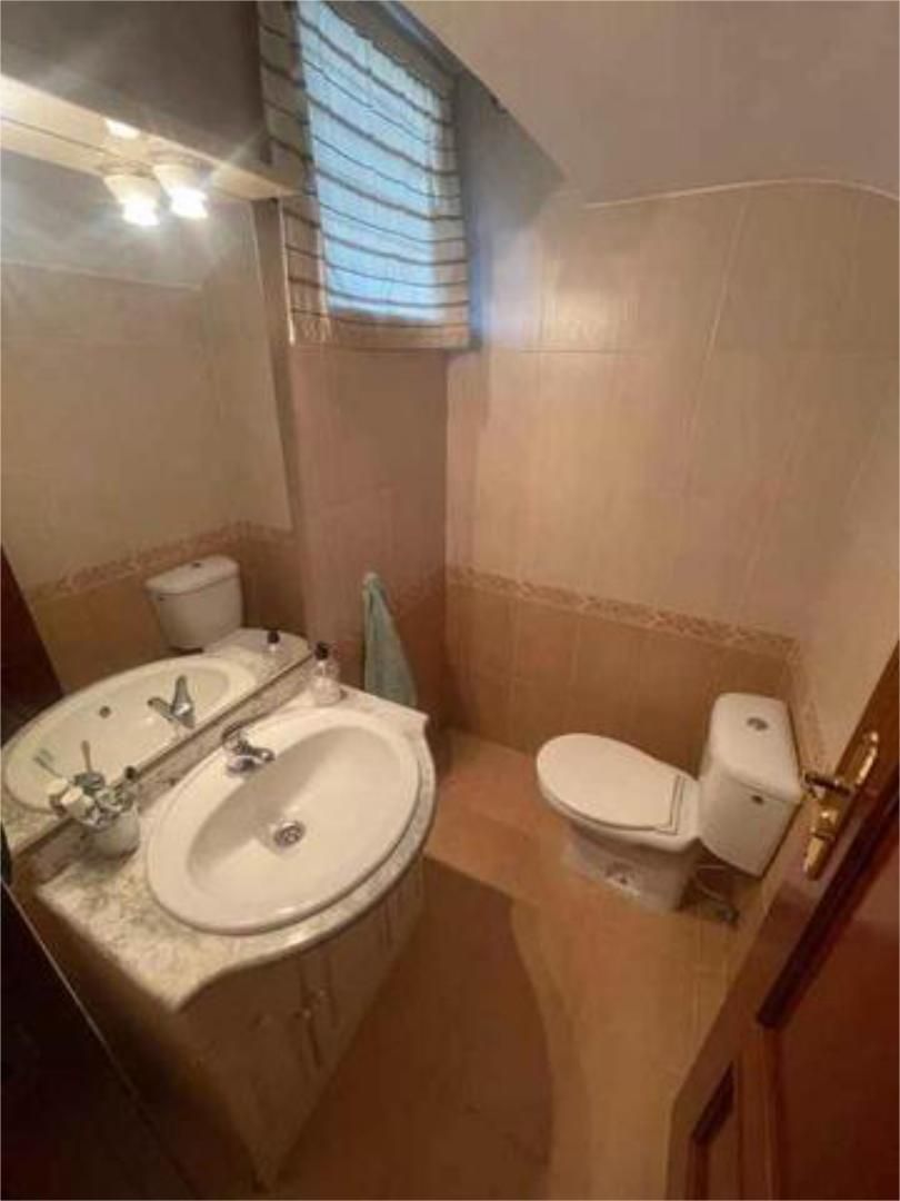 House or chalet to share in Avenida de Europa