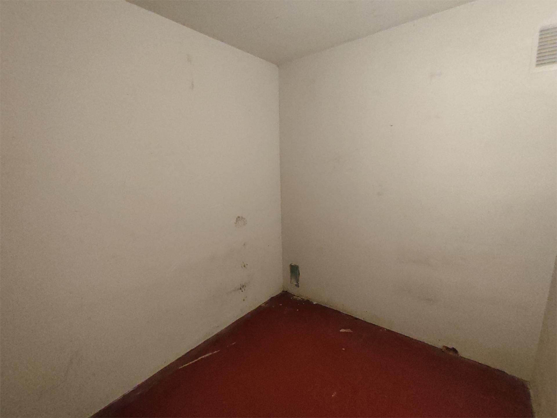 Box room to rent in  Zaragoza Capital