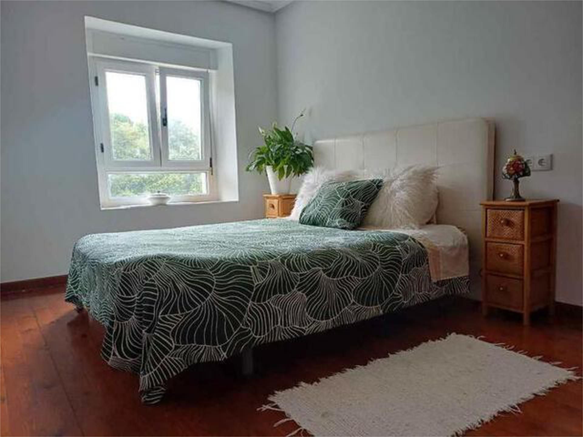 Bedroom of Flat to rent in Villaviciosa  with Private garden, Terrace and Furnished