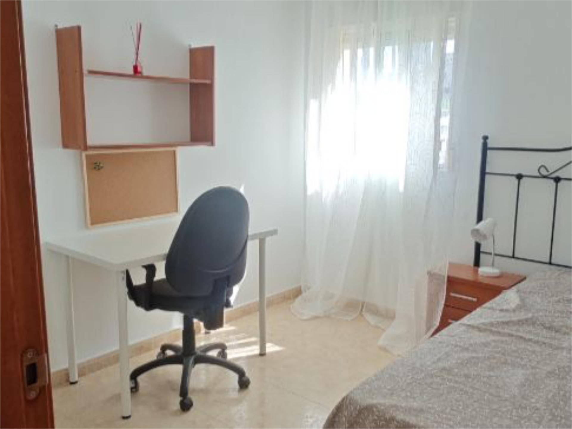 Bedroom of Flat to share in Montequinto  with Air Conditioner, Terrace and Furnished