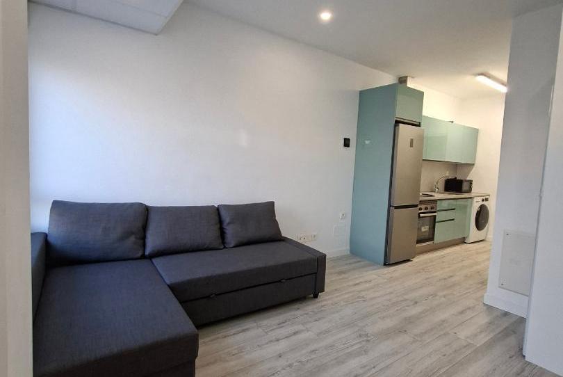 Photo 1 of Apartment to rent in Calle de la Via, 5, Circular, Valladolid