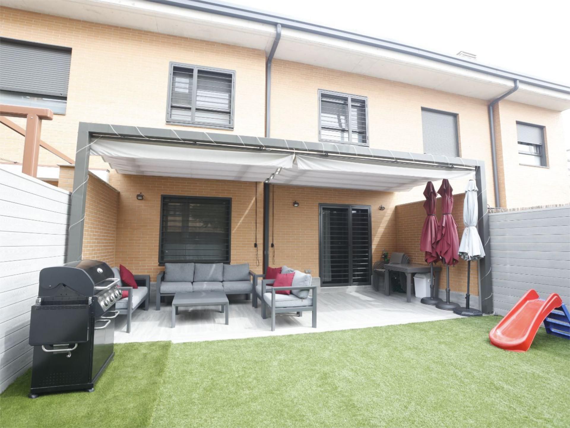 Terrace of House or chalet for sale in Rivas-Vaciamadrid  with Air Conditioner and Swimming Pool