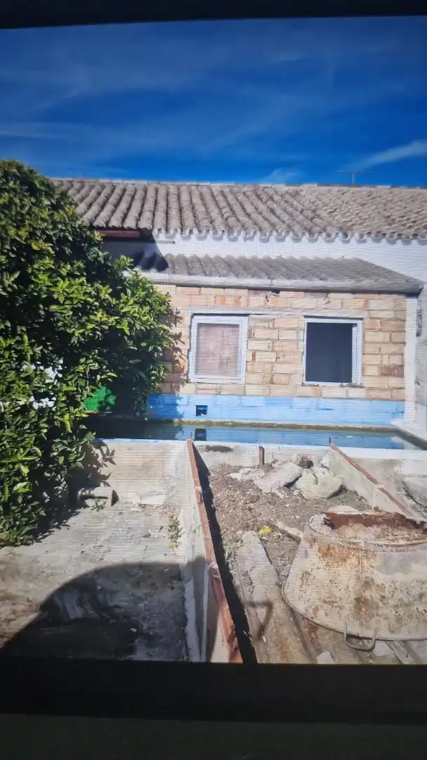 Planta baixa en venda a Calle Almardà, 2, Bornos Vista exterior de Planta baixa en venda en Bornos amb Aire condicionat i Piscina