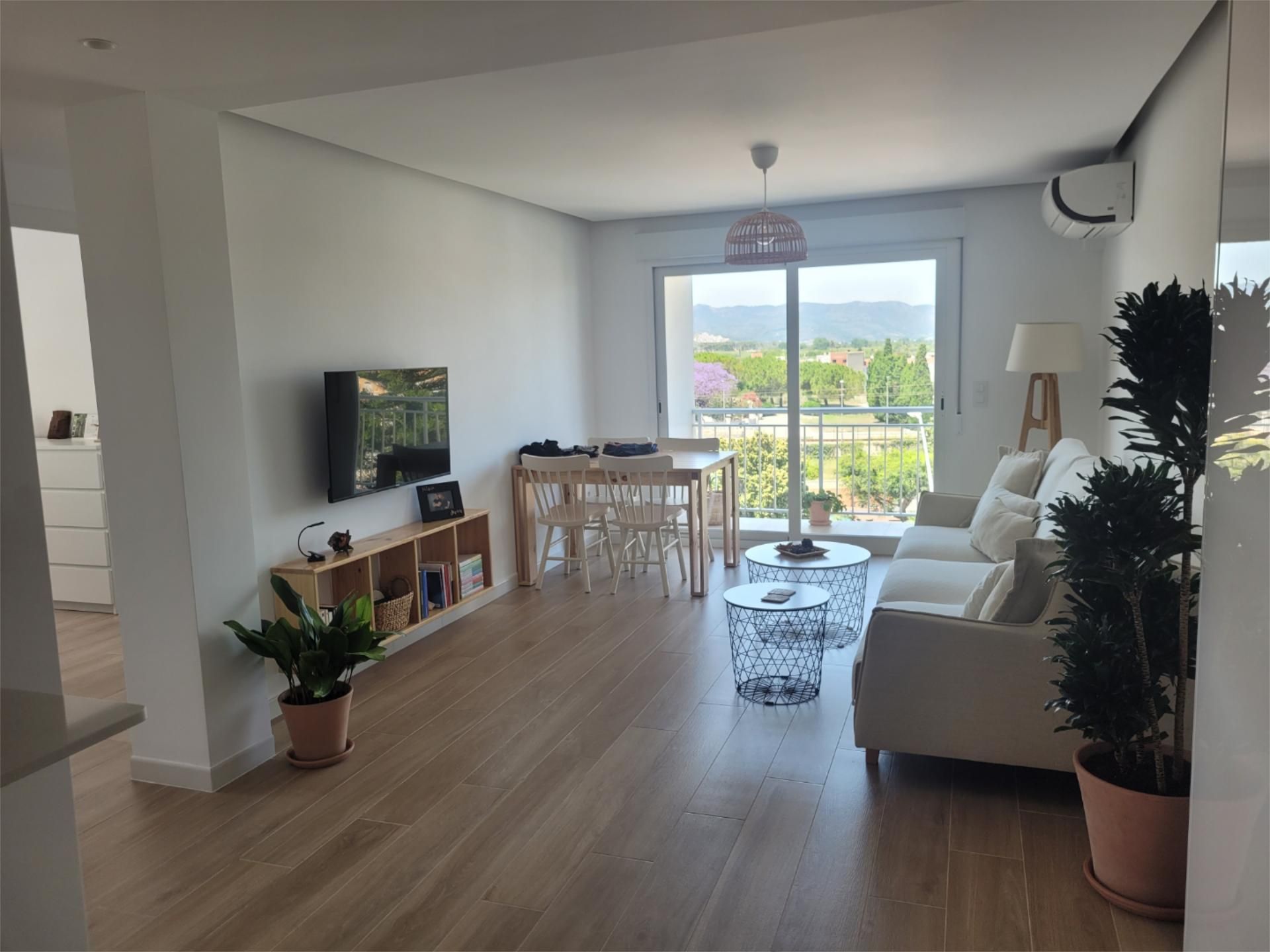 Living room of Flat for sale in Gandia  with Air Conditioner, Heating and Furnished