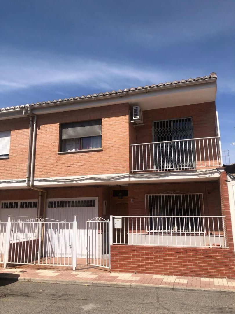 Casa adosada en venda a Calle Don Quijote, 2, Maracena