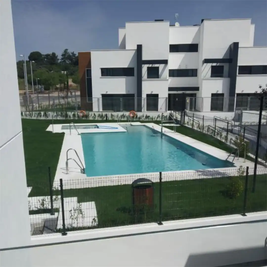 Flat for sale in Camino del Patriarca, Tablero Bajo - Arruzafilla Swimming pool of Flat for sale in Córdoba with Private garden, Parquet flooring and Terrace