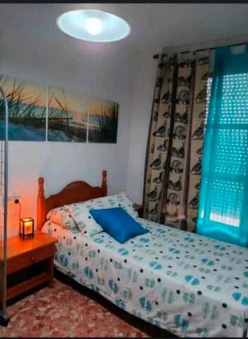 Bedroom of Flat to rent in Torre del Campo
