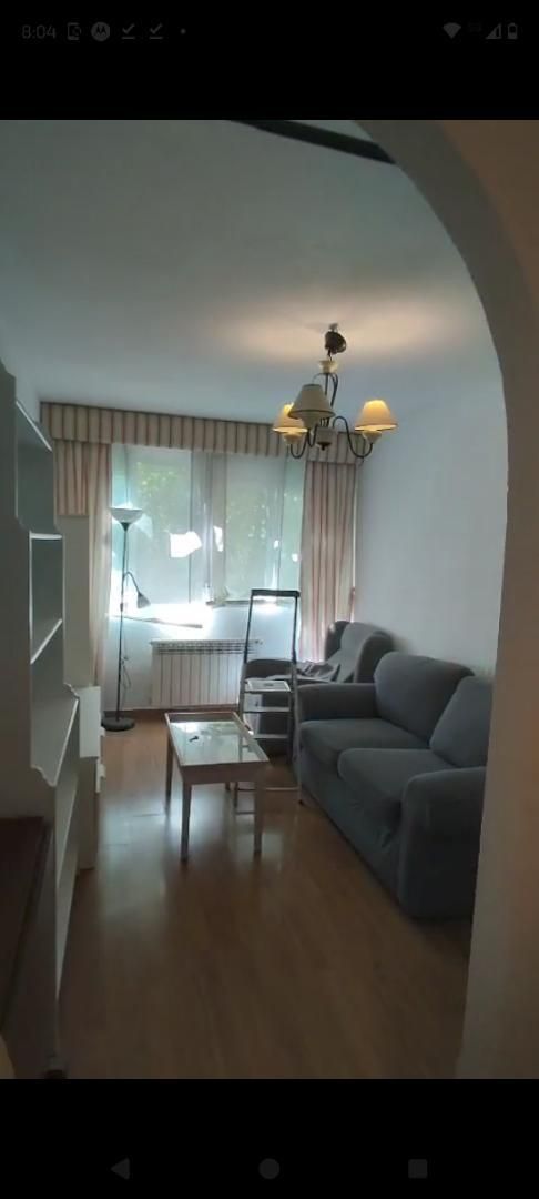 Living room of Flat to rent in  Madrid Capital  with Heating, Parquet flooring and Furnished