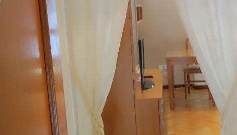 Foto 2 de Pis en venda a Plaza Parroquia, 1k, Puerta Bonita, Madrid