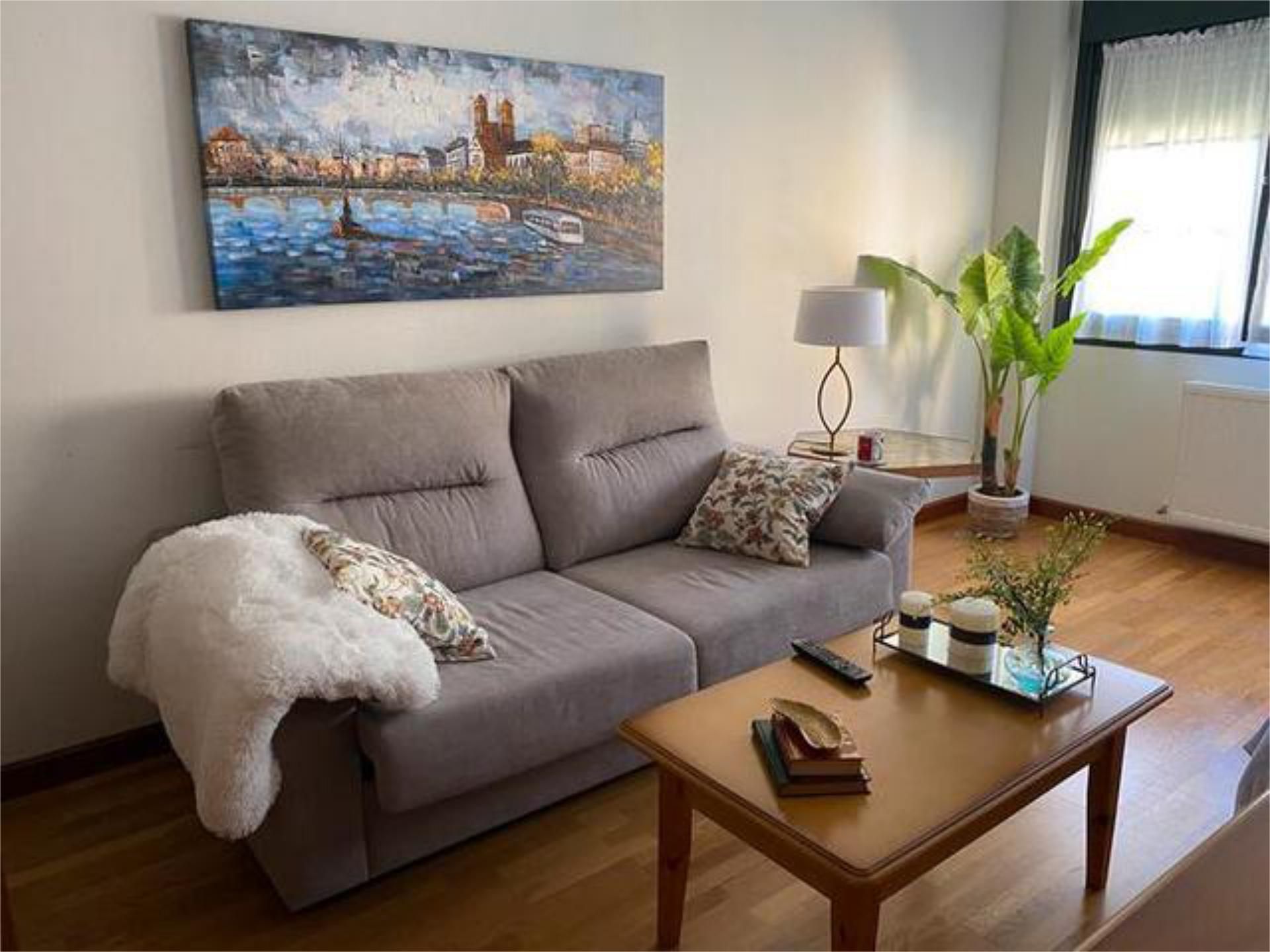 Living room of Flat to rent in Llanes  with Heating, Storage room and Furnished