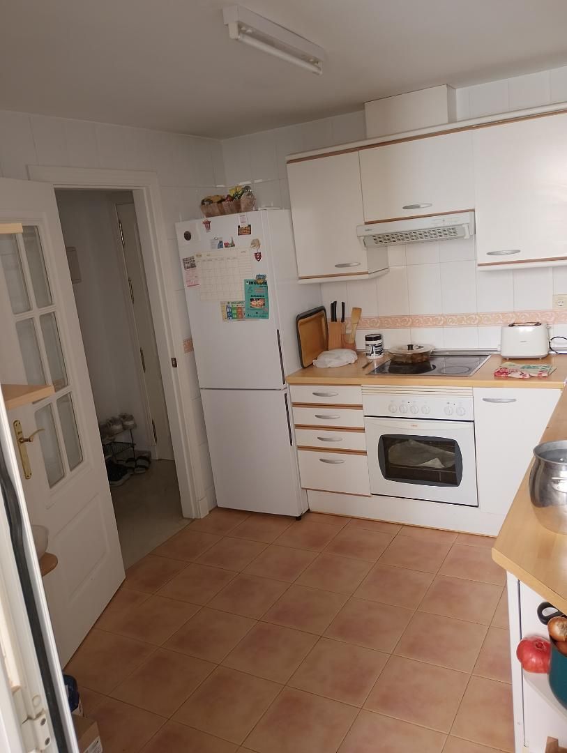 Pis per a compartir a Calle Juana Castro, 106, El Tejar - Hacienda Bizcochero