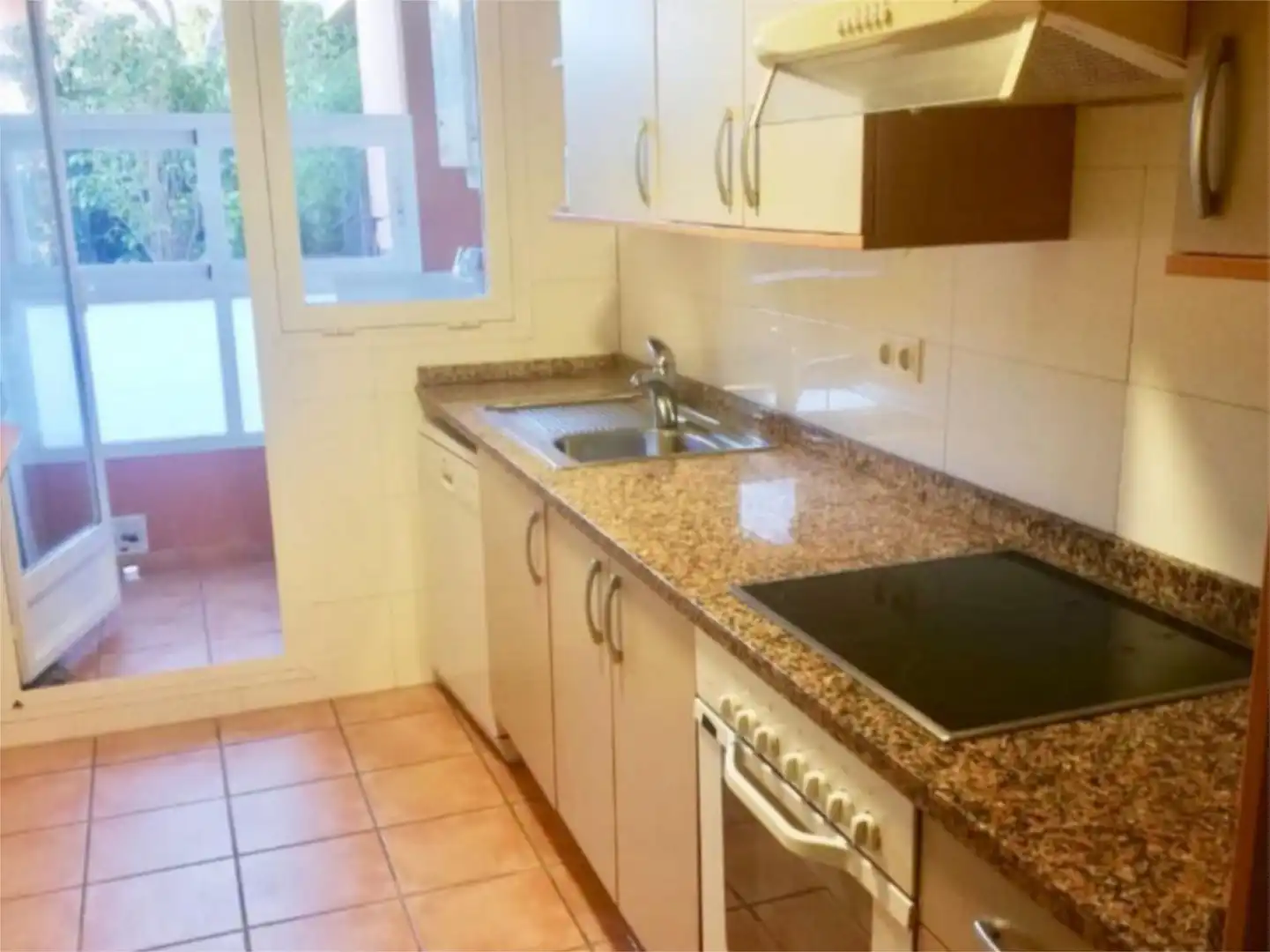 Apartamento de alquiler en Calle Pescara, 2, Montañar - El Arenal Cocina de Apartamento de alquiler en Jávea / Xàbia con Aire acondicionado, Calefacción y Jardín privado