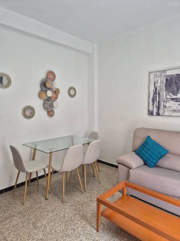 Piso en Alquiler en Calle Alfarería, 40 en Triana Casco Antiguo