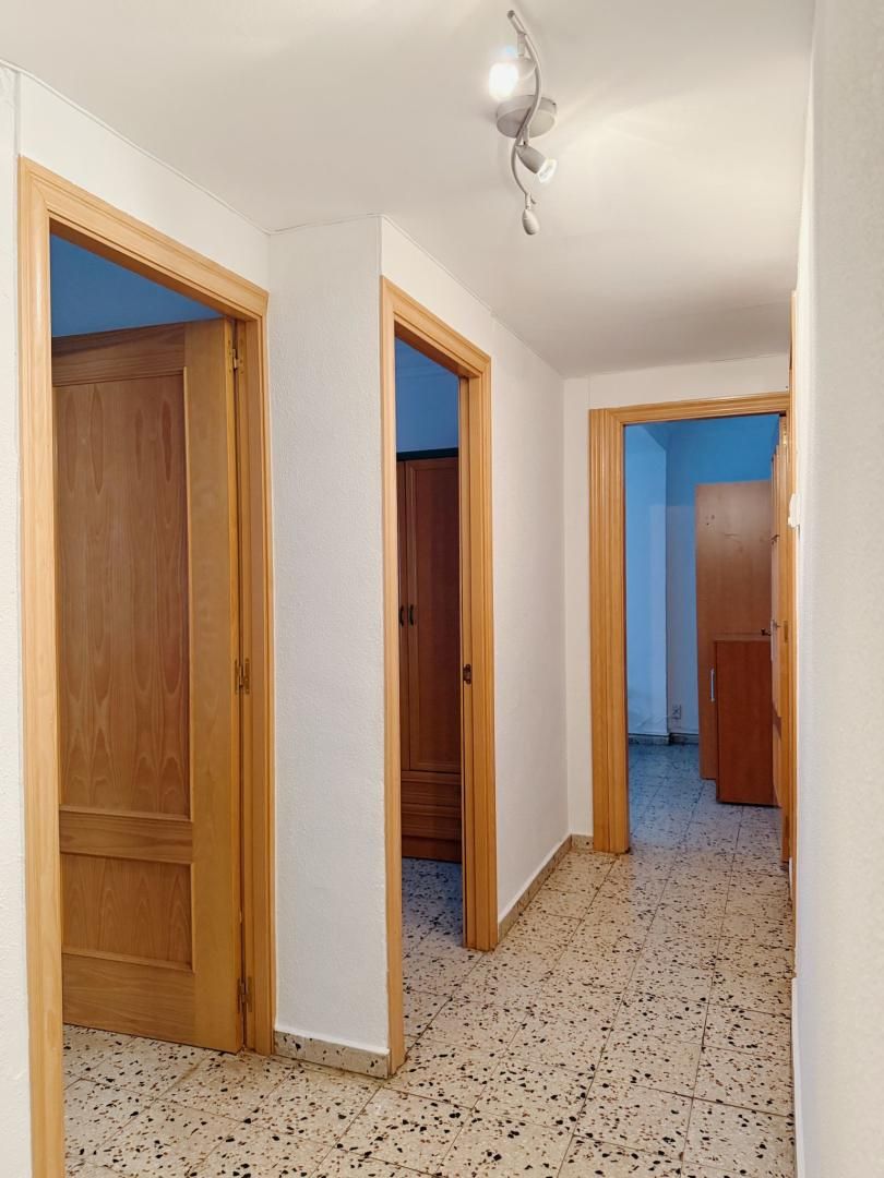 Piso de alquiler en  Zaragoza Capital con Calefacción, Amueblado y Balcón