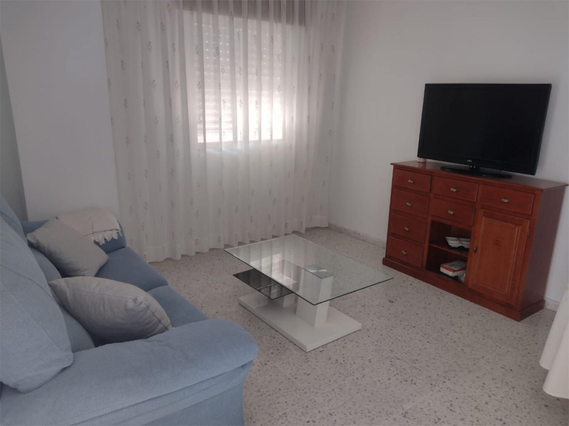 Sala d'estar de Pis de lloguer en Cáceres Capital amb Calefacció, Jardí privat i Terrassa