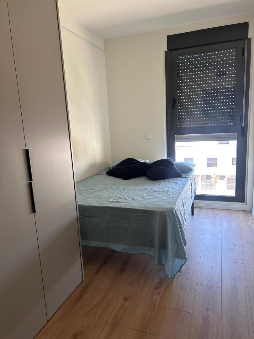 Bedroom of Flat to share in Torrejón de Ardoz  with Air Conditioner, Heating and Private garden
