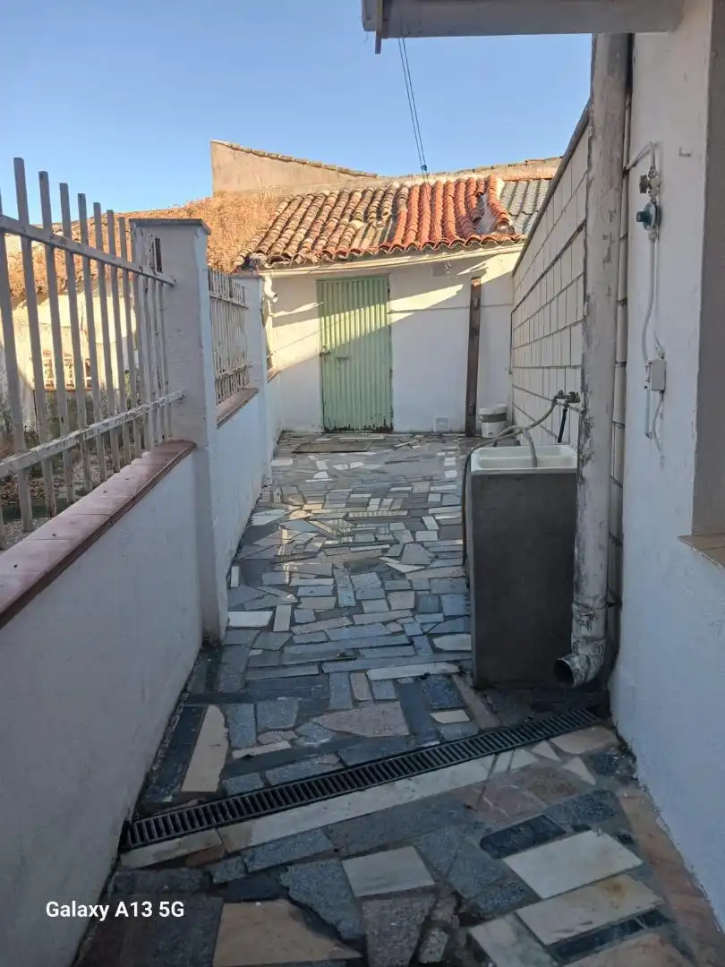 Casa adosada en venta en Calle Los Morales, 9, El Casar de Escalona Vista exterior de Casa adosada en venta en El Casar de Escalona con Terraza y Balcón