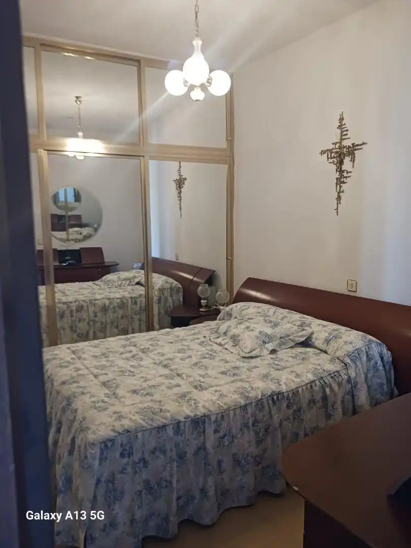 Casa adosada en venta en Calle Los Morales, 9, El Casar de Escalona Habitación de Casa adosada en venta en El Casar de Escalona con Terraza y Balcón