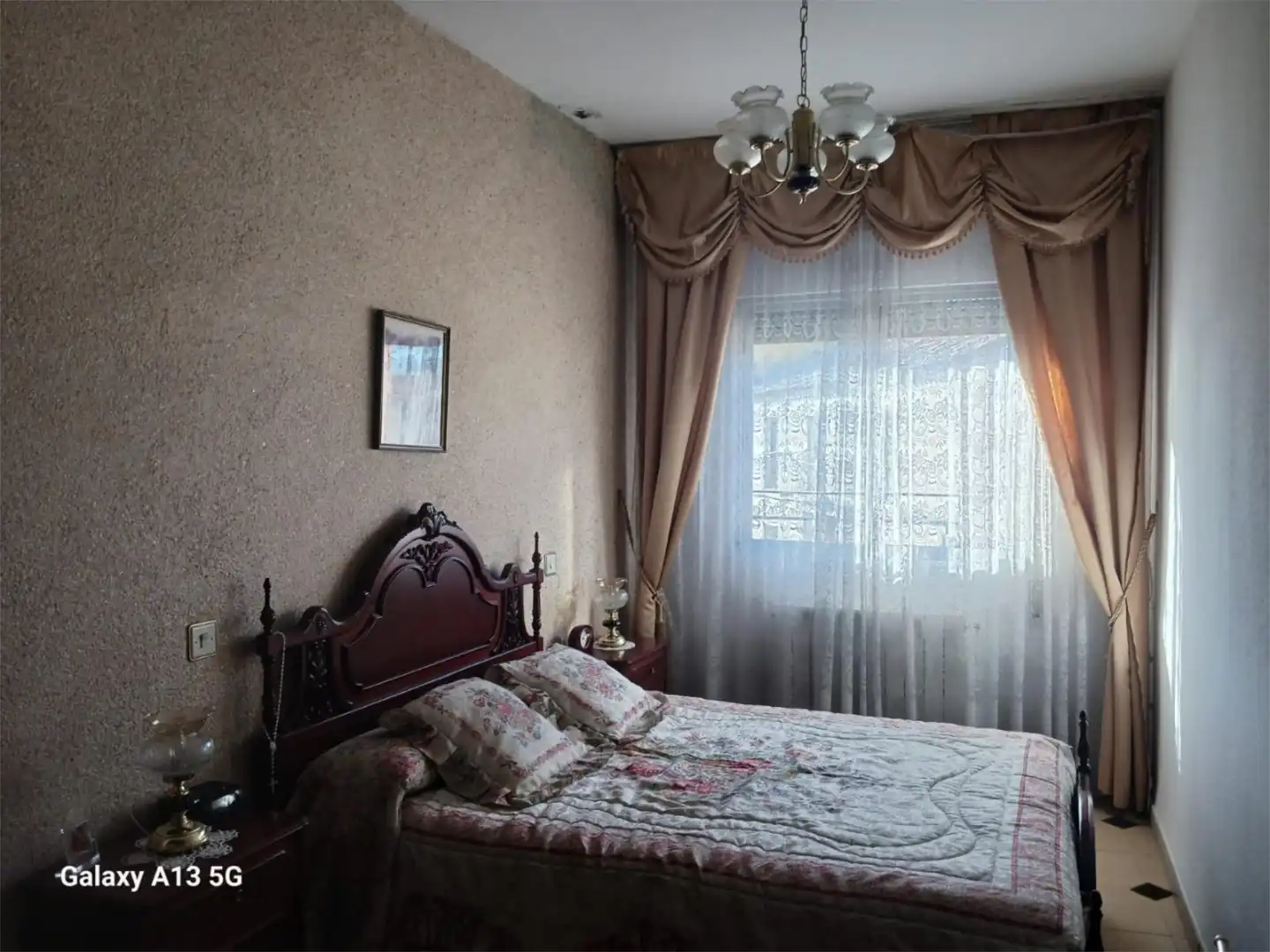 Casa adosada en venta en Calle Los Morales, 9, El Casar de Escalona Habitación de Casa adosada en venta en El Casar de Escalona con Terraza y Balcón