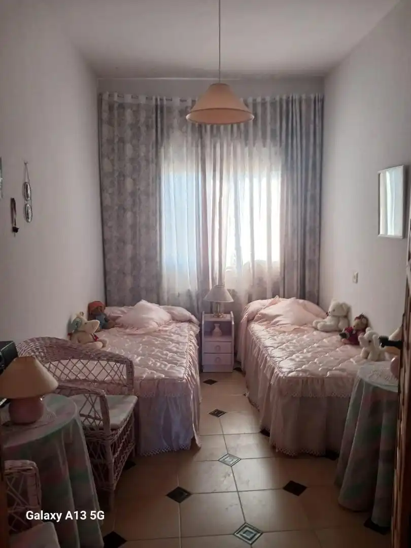 Casa adosada en venta en Calle Los Morales, 9, El Casar de Escalona Habitación de Casa adosada en venta en El Casar de Escalona con Terraza y Balcón