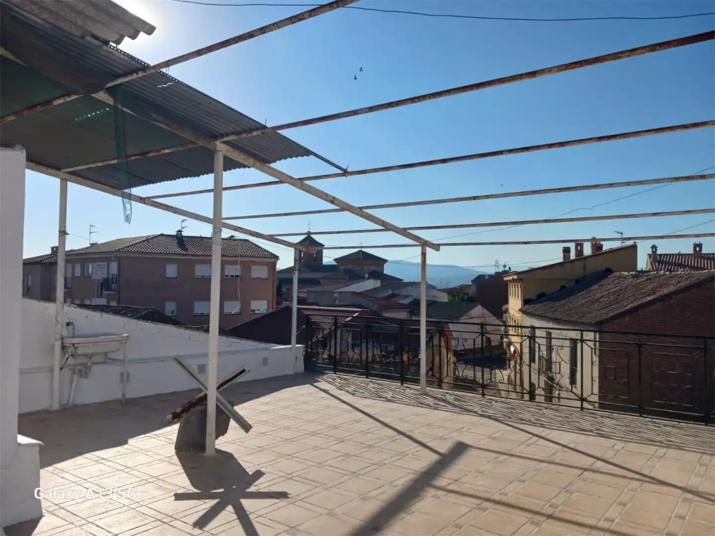Casa adosada en venta en Calle Los Morales, 9, El Casar de Escalona Vista exterior de Casa adosada en venta en El Casar de Escalona con Terraza y Balcón