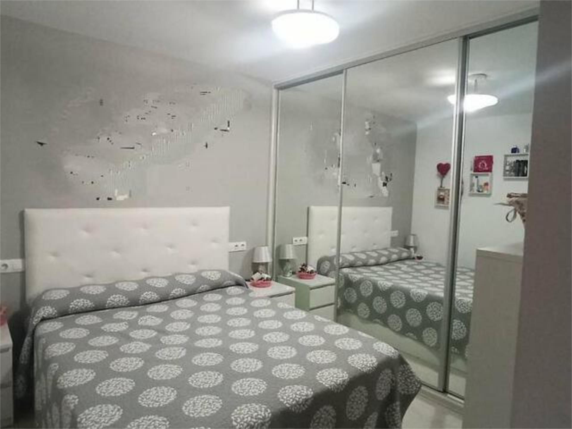 Dormitori de Pis de lloguer en Posadas amb Moblat