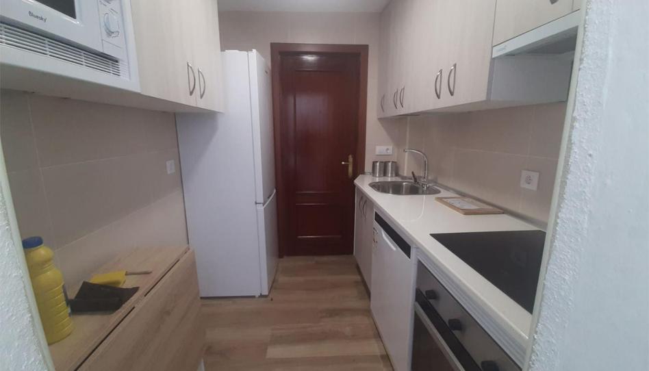 Foto 1 de Pis de lloguer a Calle Navaconcejo, 16, Miralvalle - Av. Virgen del Puerto - La Data, Cáceres