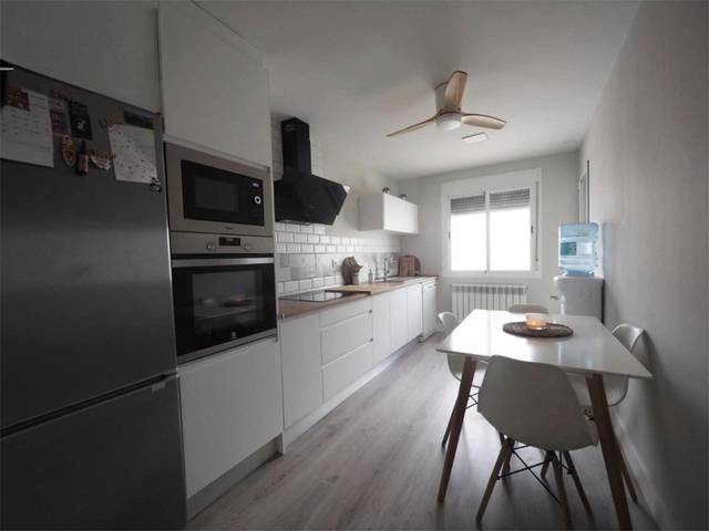 Casa adosada en Venta en Plaza España, 1 en Tomelloso