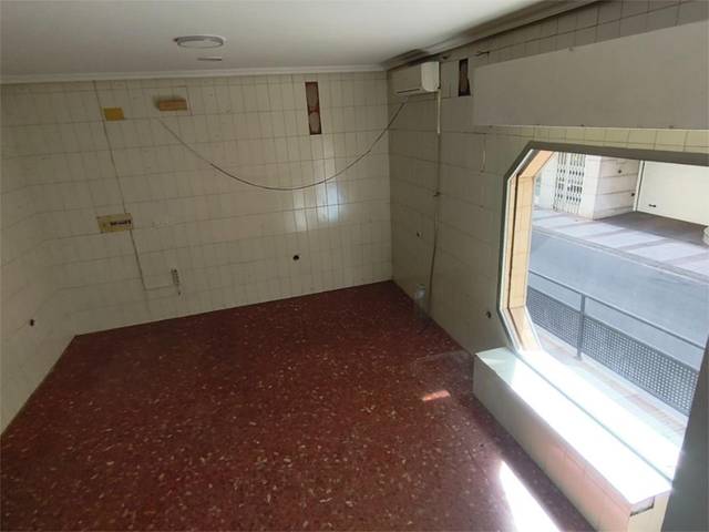 Local comercial en Alquiler en Calle Soledad, 1 en Centro