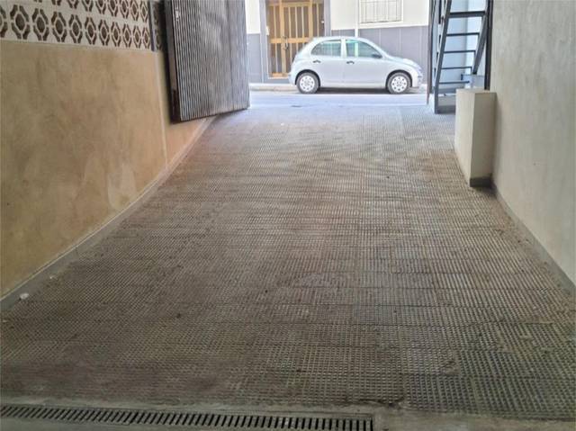 Garaje en Venta en Calle Marqués del Bosch, 15 en Santo Domigo