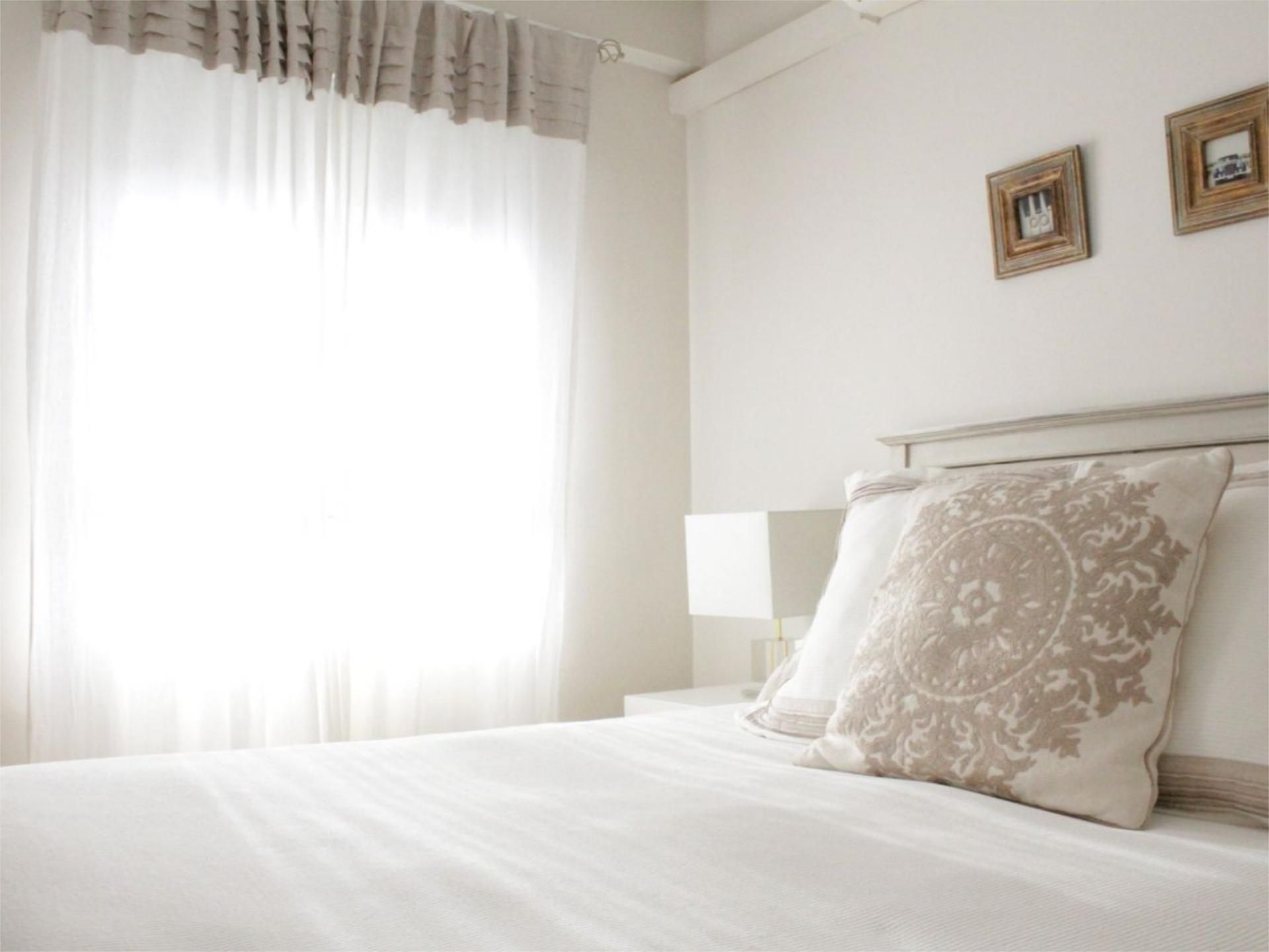 Habitación de Piso en venta en  Madrid Capital con Aire acondicionado, Calefacción y Jardín privado