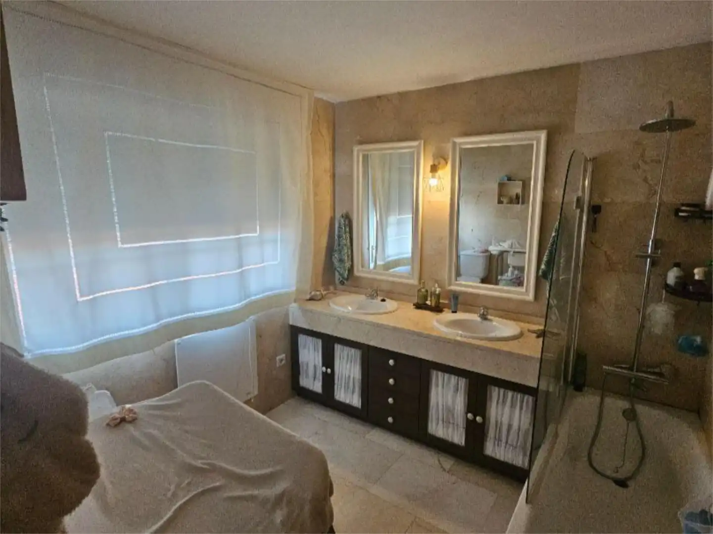 Detached homes for sale in Calle del Pintor Oliva, 30, Villaconejos Bathroom of Detached homes for sale in Villaconejos with Air Conditioner, Private garden and Parquet flooring
