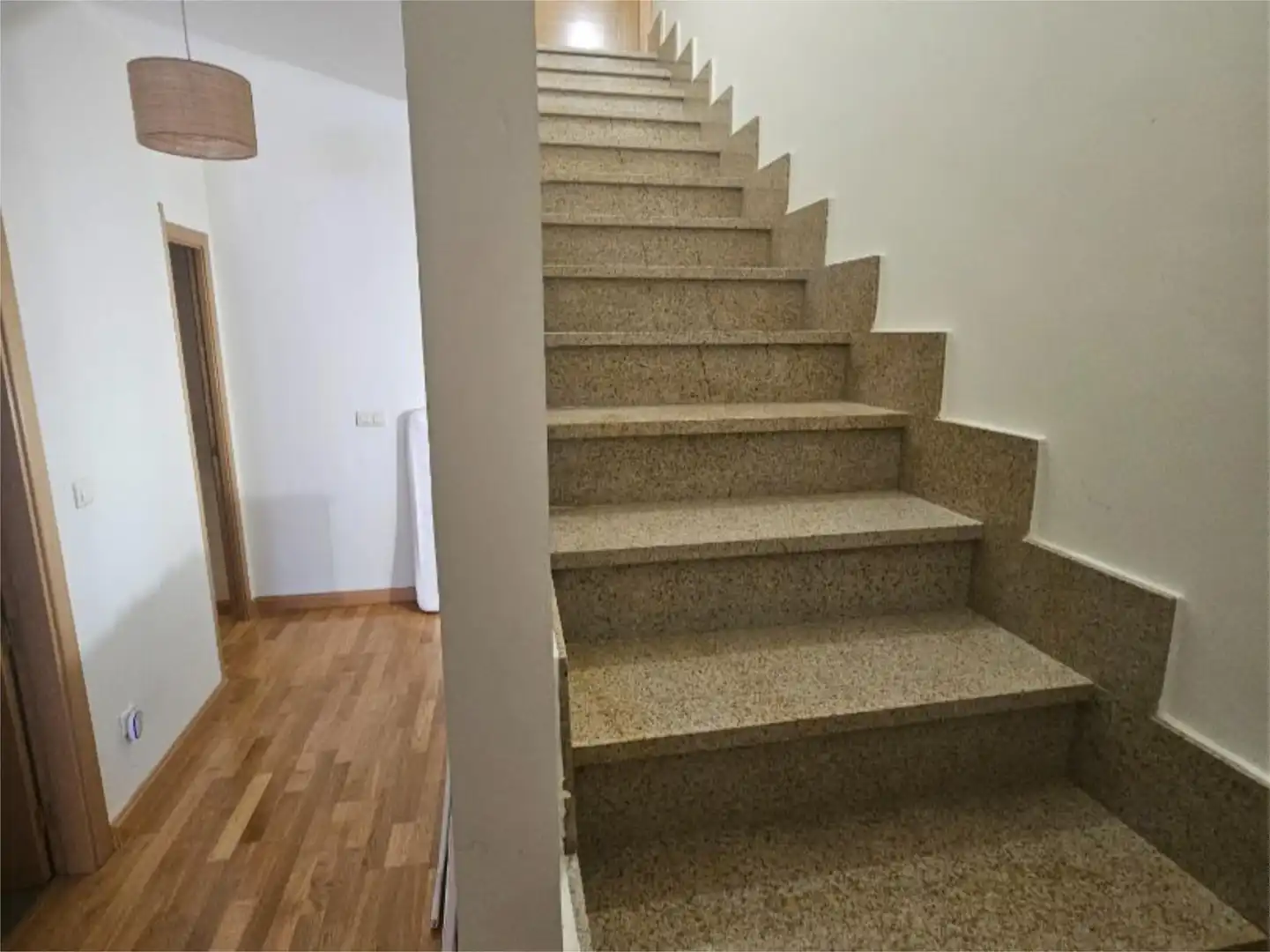 Detached homes for sale in Calle del Pintor Oliva, 30, Villaconejos Detached homes for sale in Villaconejos with Air Conditioner, Private garden and Parquet flooring