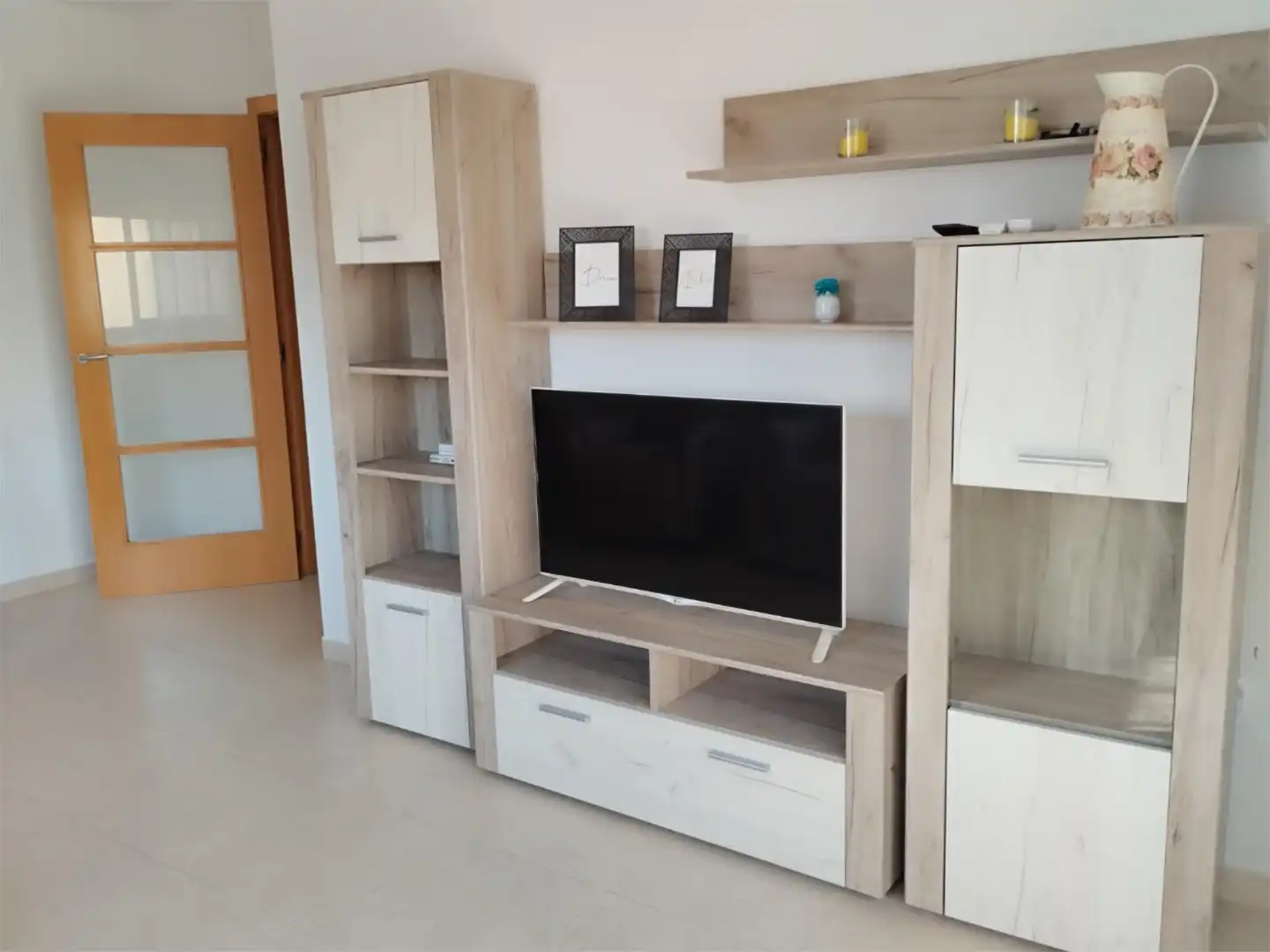 Apartamento en venta en Carrer de Cabanes, 11, Centro Sala de estar de Apartamento en venta en Oropesa del Mar / Orpesa con Aire acondicionado, Terraza y Piscina