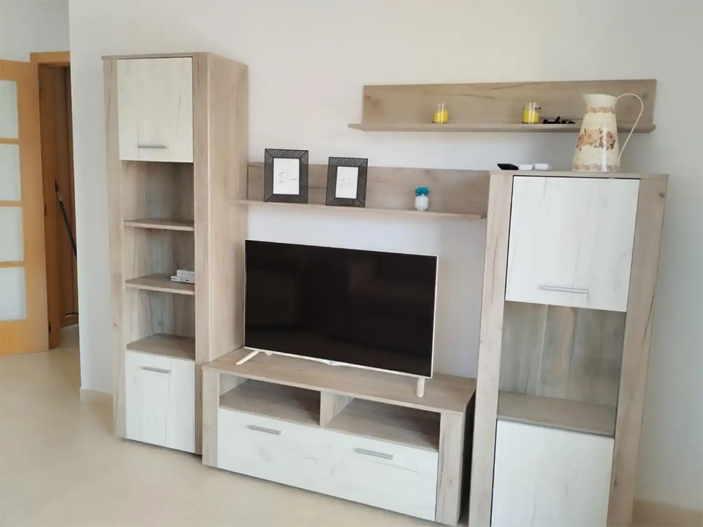 Apartamento en venta en Carrer de Cabanes, 11, Centro Sala de estar de Apartamento en venta en Oropesa del Mar / Orpesa con Aire acondicionado, Terraza y Piscina