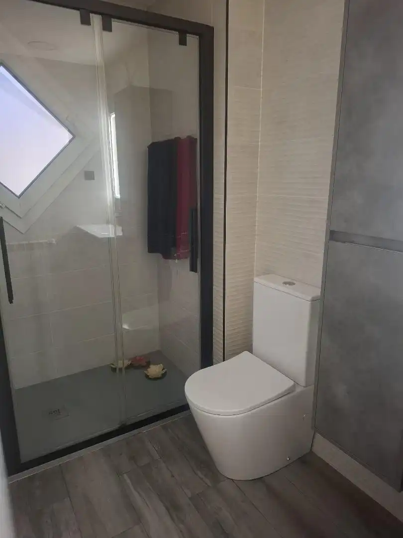 Houses for sale in Calle Segura, 7, La Flecha - Monasterio del Prado Bathroom of Houses for sale in Arroyo de la Encomienda with Heating, Private garden and Parquet flooring