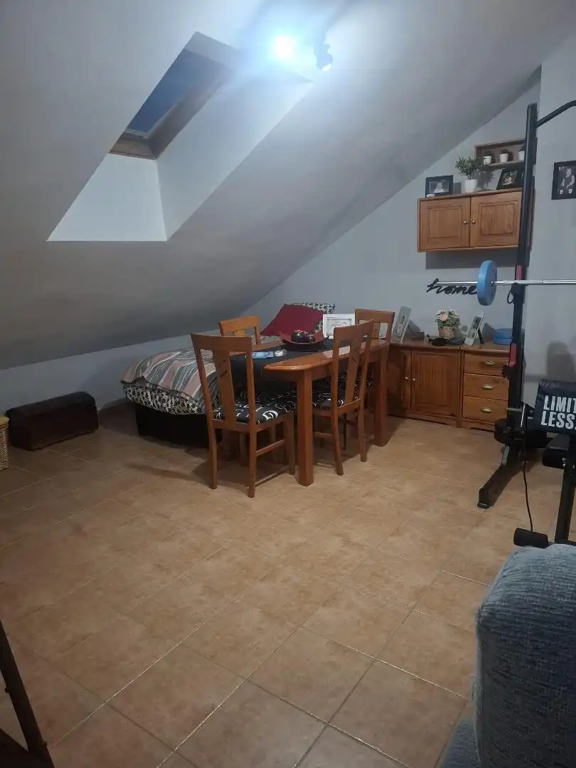 Houses for sale in Calle Segura, 7, La Flecha - Monasterio del Prado Dining room of Houses for sale in Arroyo de la Encomienda with Heating, Private garden and Parquet flooring