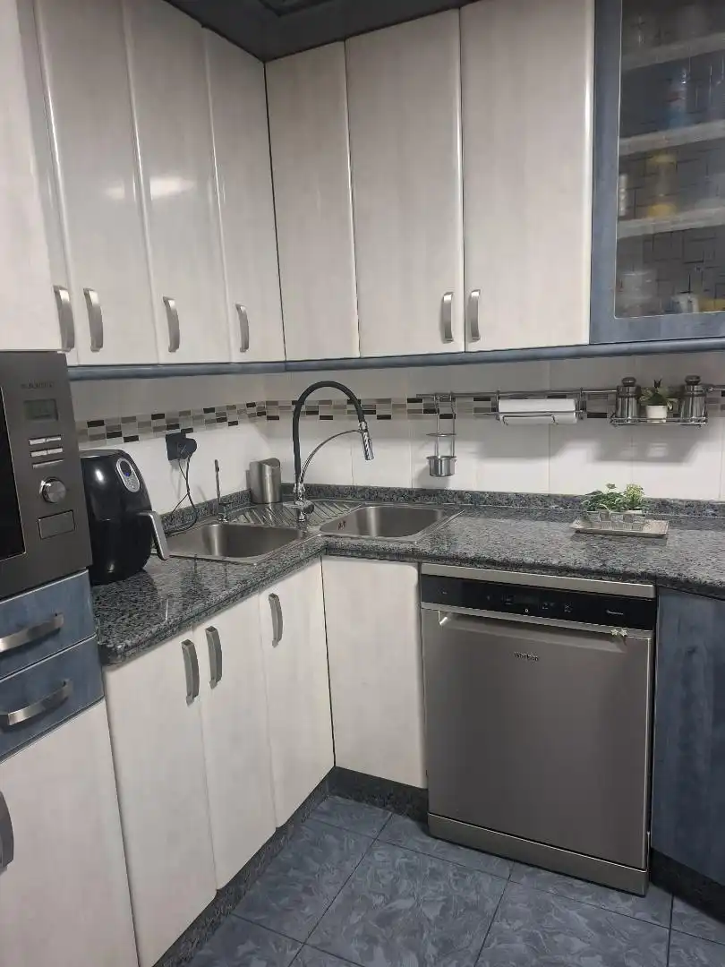 Houses for sale in Calle Segura, 7, La Flecha - Monasterio del Prado Kitchen of Houses for sale in Arroyo de la Encomienda with Heating, Private garden and Parquet flooring