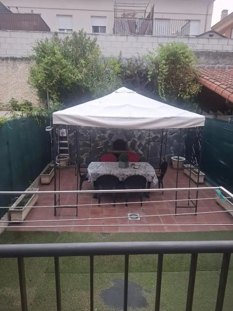 Houses for sale in Calle Segura, 7, La Flecha - Monasterio del Prado Terrace of Houses for sale in Arroyo de la Encomienda with Heating, Private garden and Parquet flooring