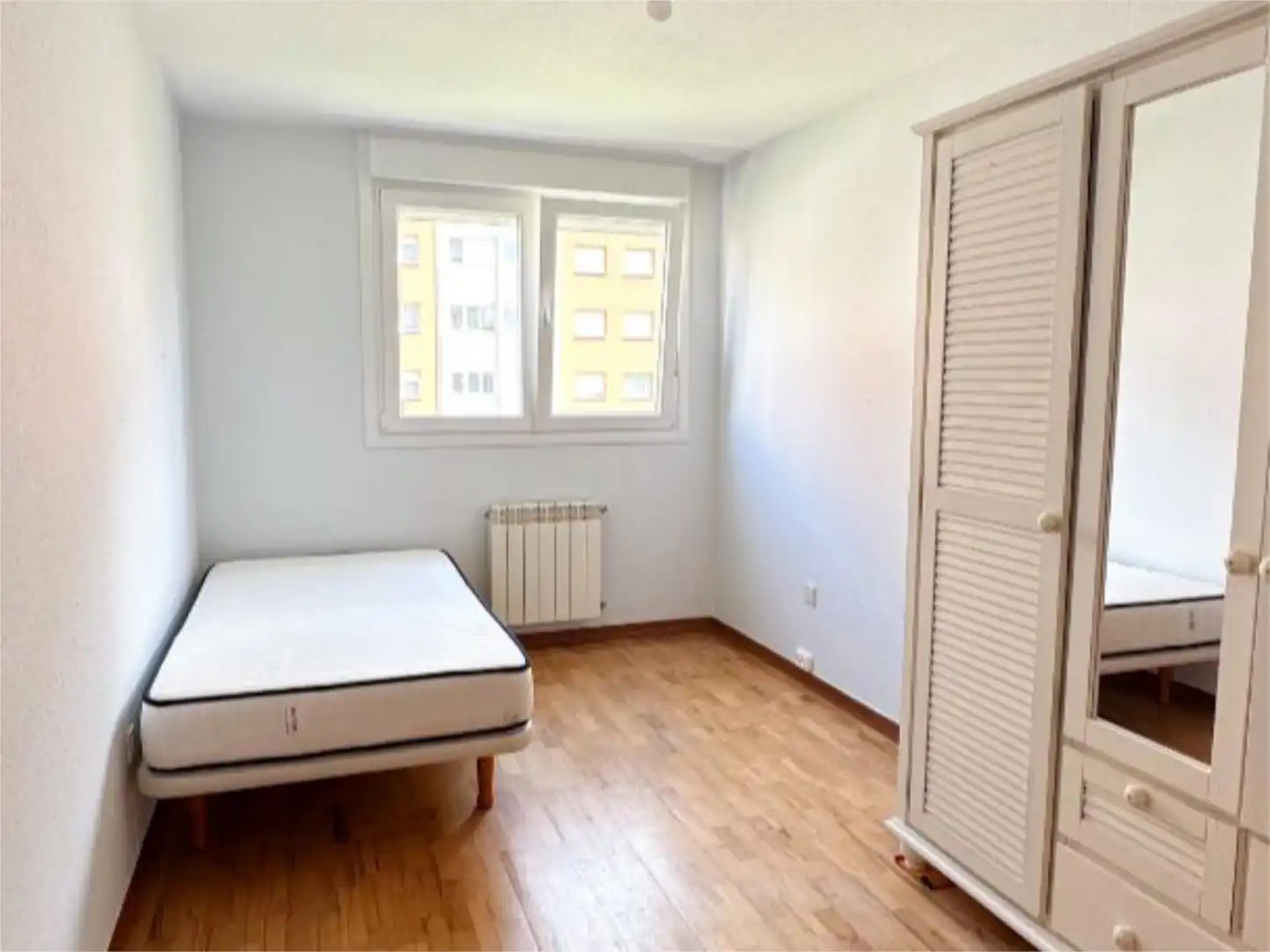 Piso en venta en Plaza María Blanchard, 13, Maliaño Habitación de Piso en venta en Camargo