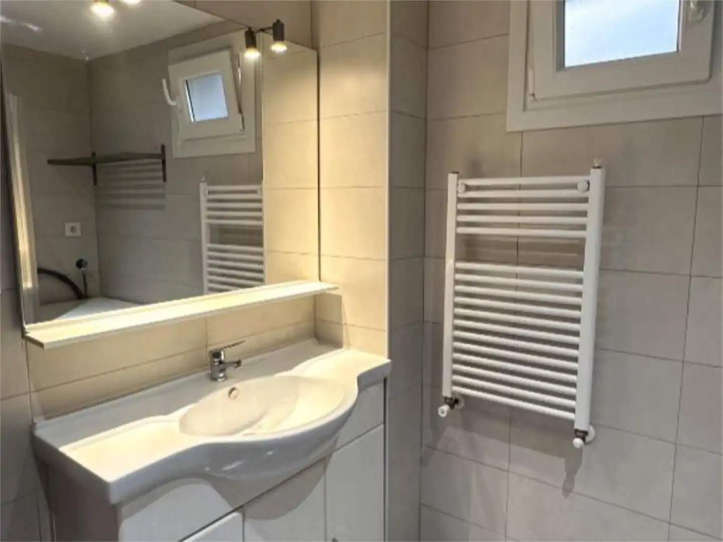 Piso en venta en Plaza María Blanchard, 13, Maliaño Baño de Piso en venta en Camargo