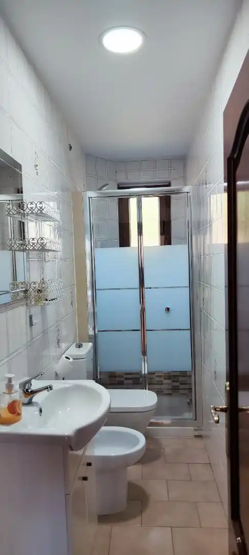 Wohnung zum Verkauf in Aldea Solvay, 4, Carbayin - Lieres - Valdesoto Badezimmer von Wohnung zum Verkauf in Siero mit Heizung, Privatgarten und Abstellraum