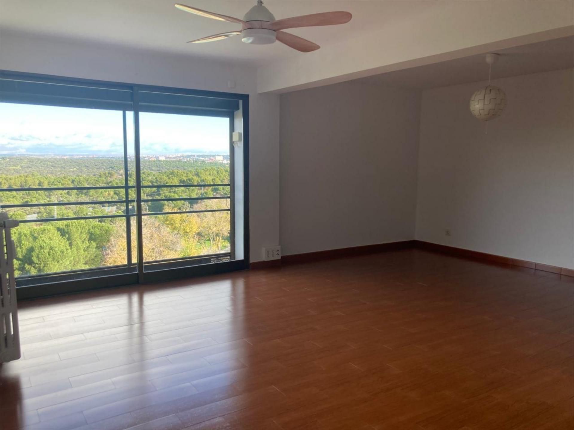 Flat to rent in Calle de San Roberto, 9, Lucero