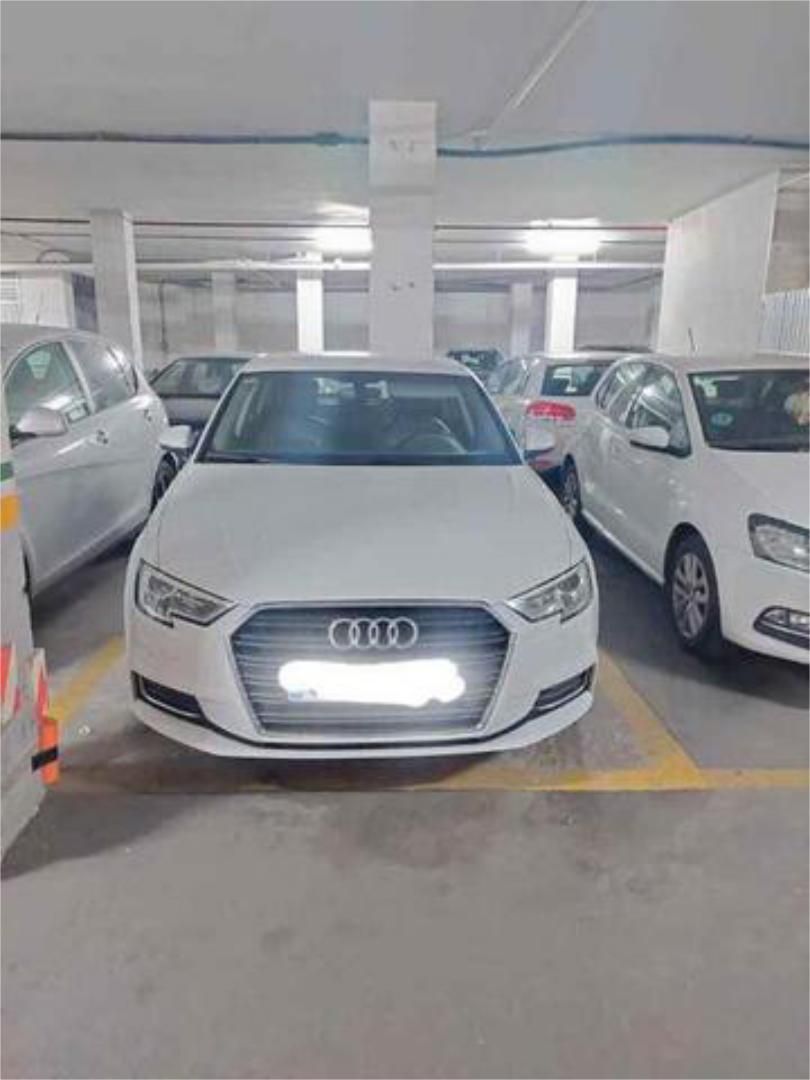 Parking of Garage to rent in San Fernando