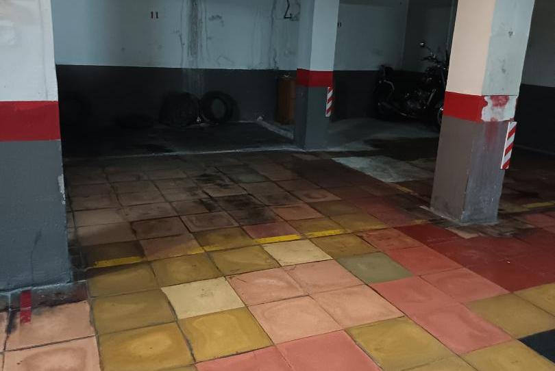 Garatge de lloguer a Calle el Purche, 2, Crta. De la Sierra, Granada - imatge 1 Foto 1 de Garatge de lloguer a Calle el Purche, 2, Crta. De la Sierra, Granada